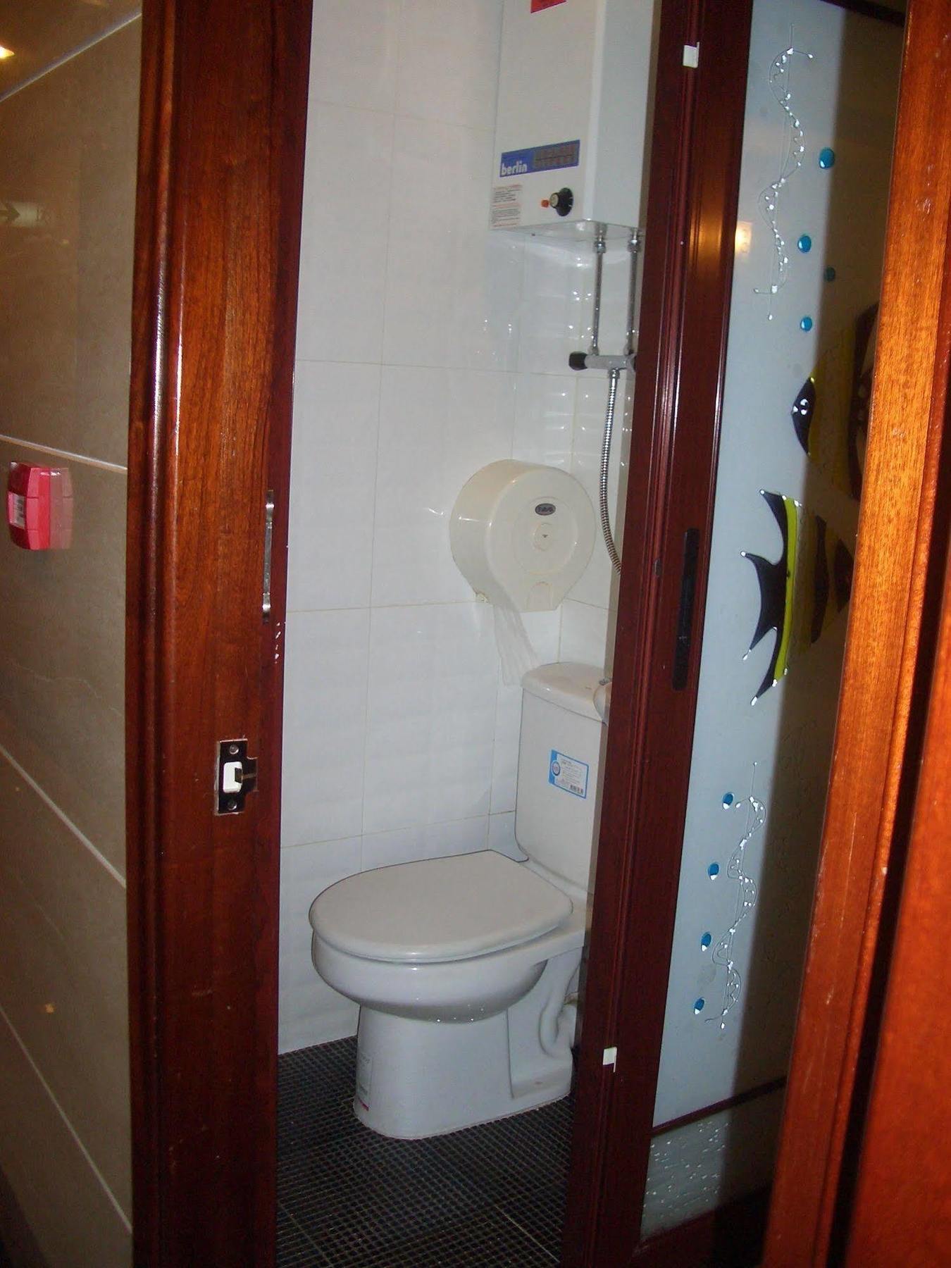 Maple Leaf Guest House Hong Kong Ngoại thất bức ảnh